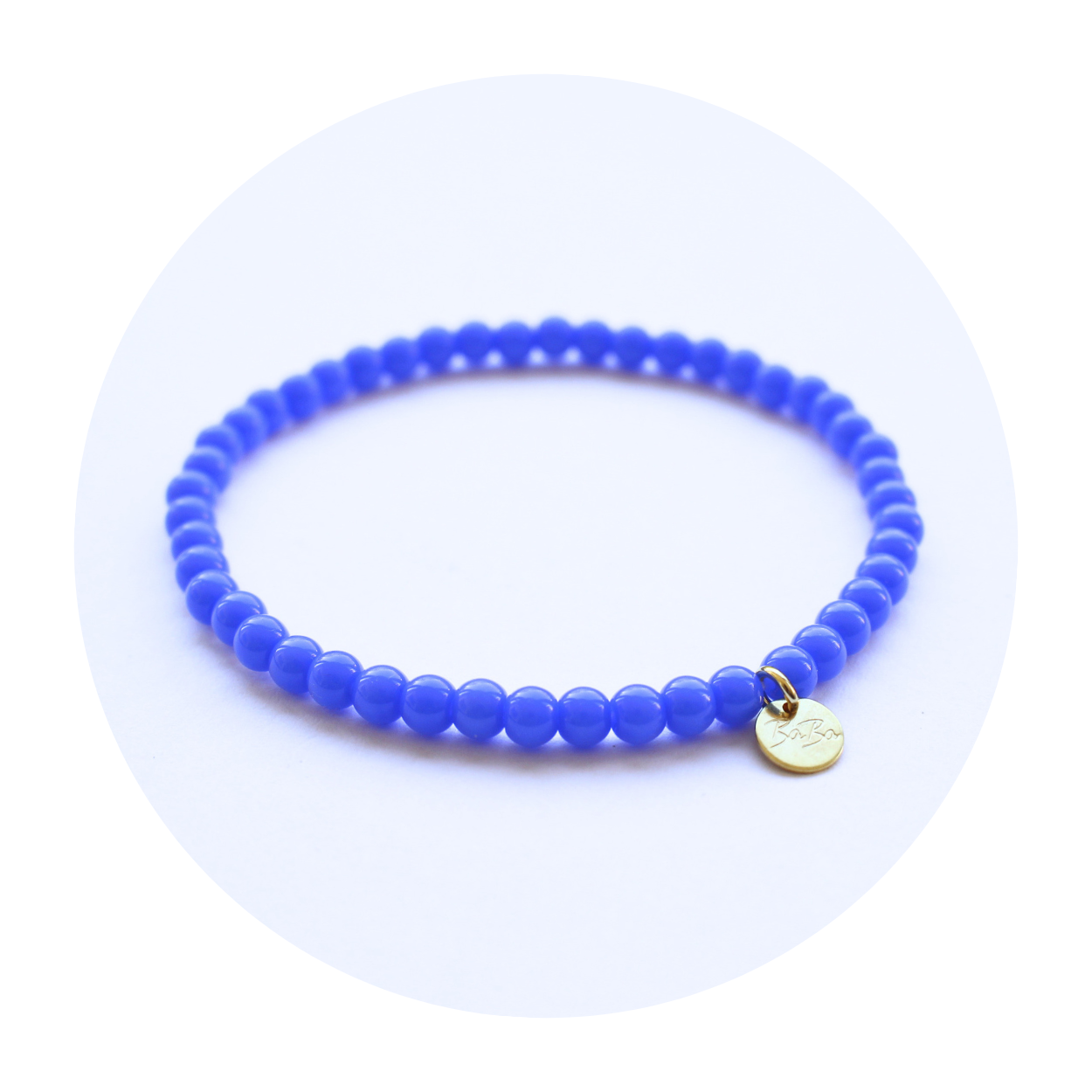 ARMBAND aus farbigen Glasperlen