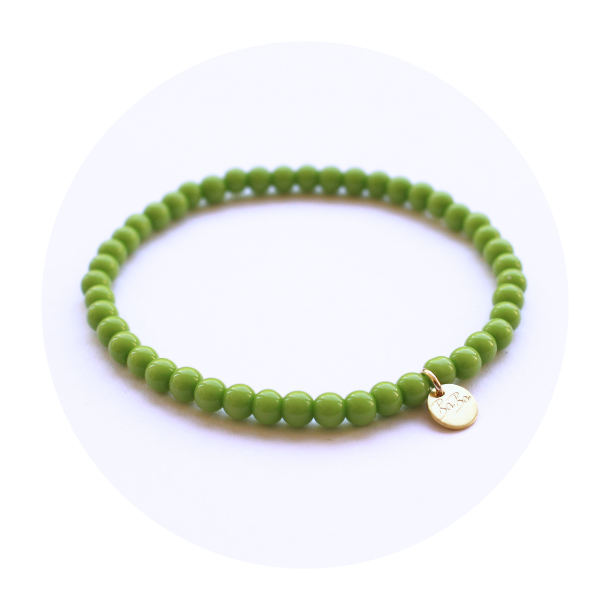 ARMBAND aus farbigen Glasperlen