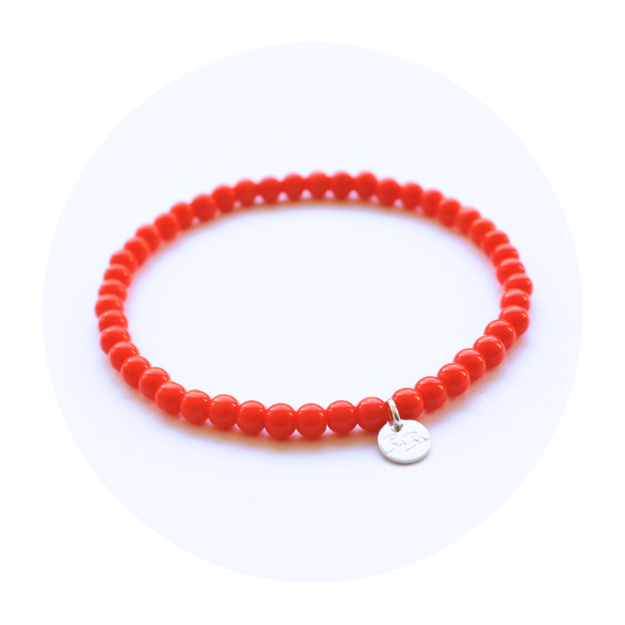 ARMBAND aus farbigen Glasperlen