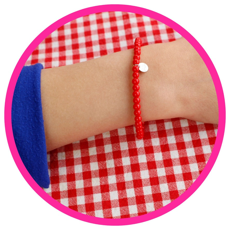 ARMBAND aus farbigen Glasperlen