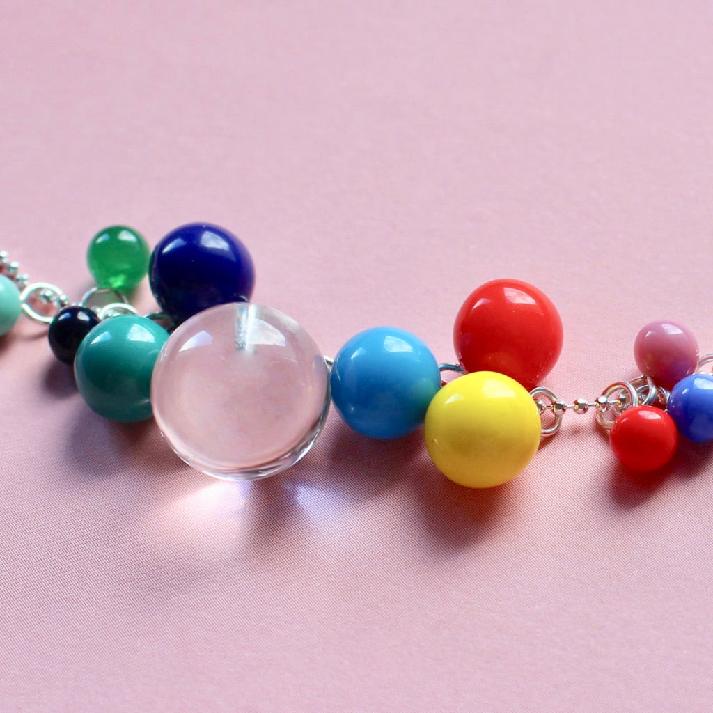 Lange Silberkette mit 13 bunten Glas- und Edelsteinkugeln BaBa jewellery for happiness